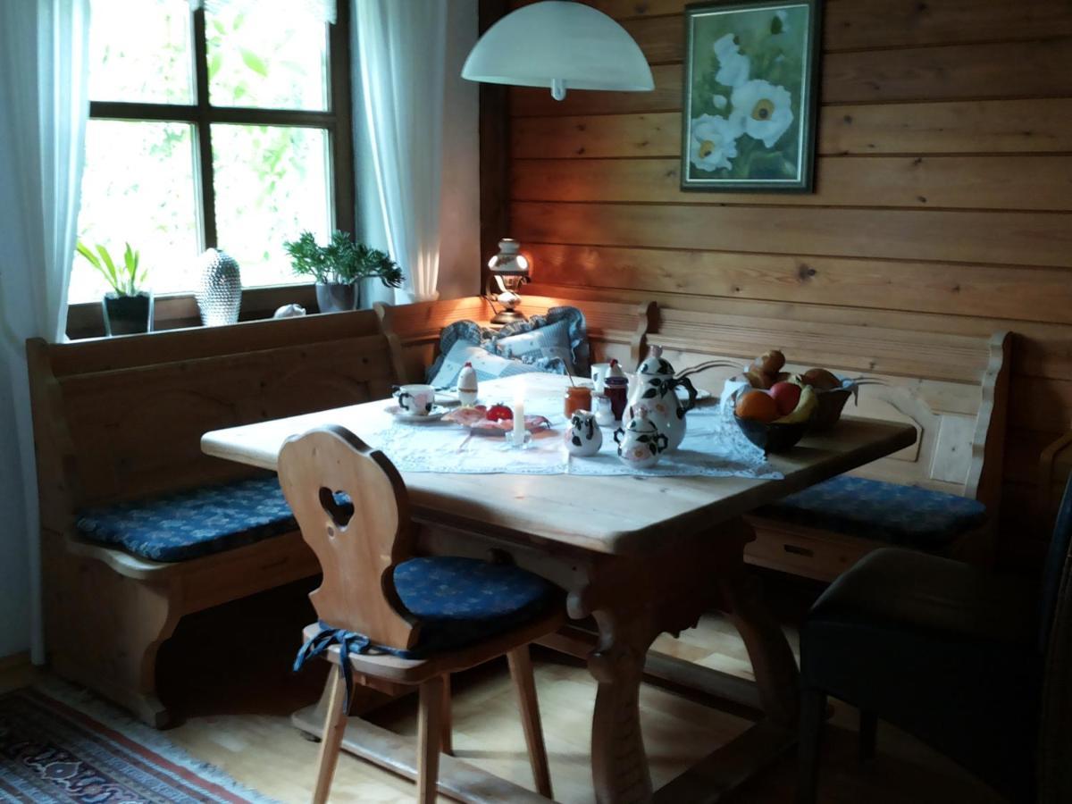 Gaestezimmer Am Huestert Аденау Экстерьер фото